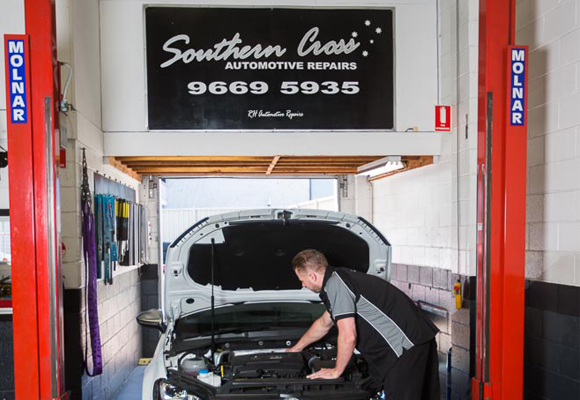 Car engine checkup and repair in Sydney